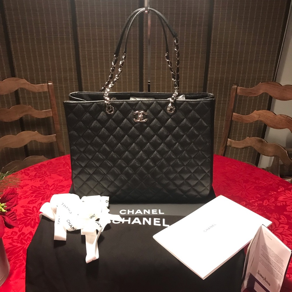2018 Chanel Timeless Classic LG Shoulder tote